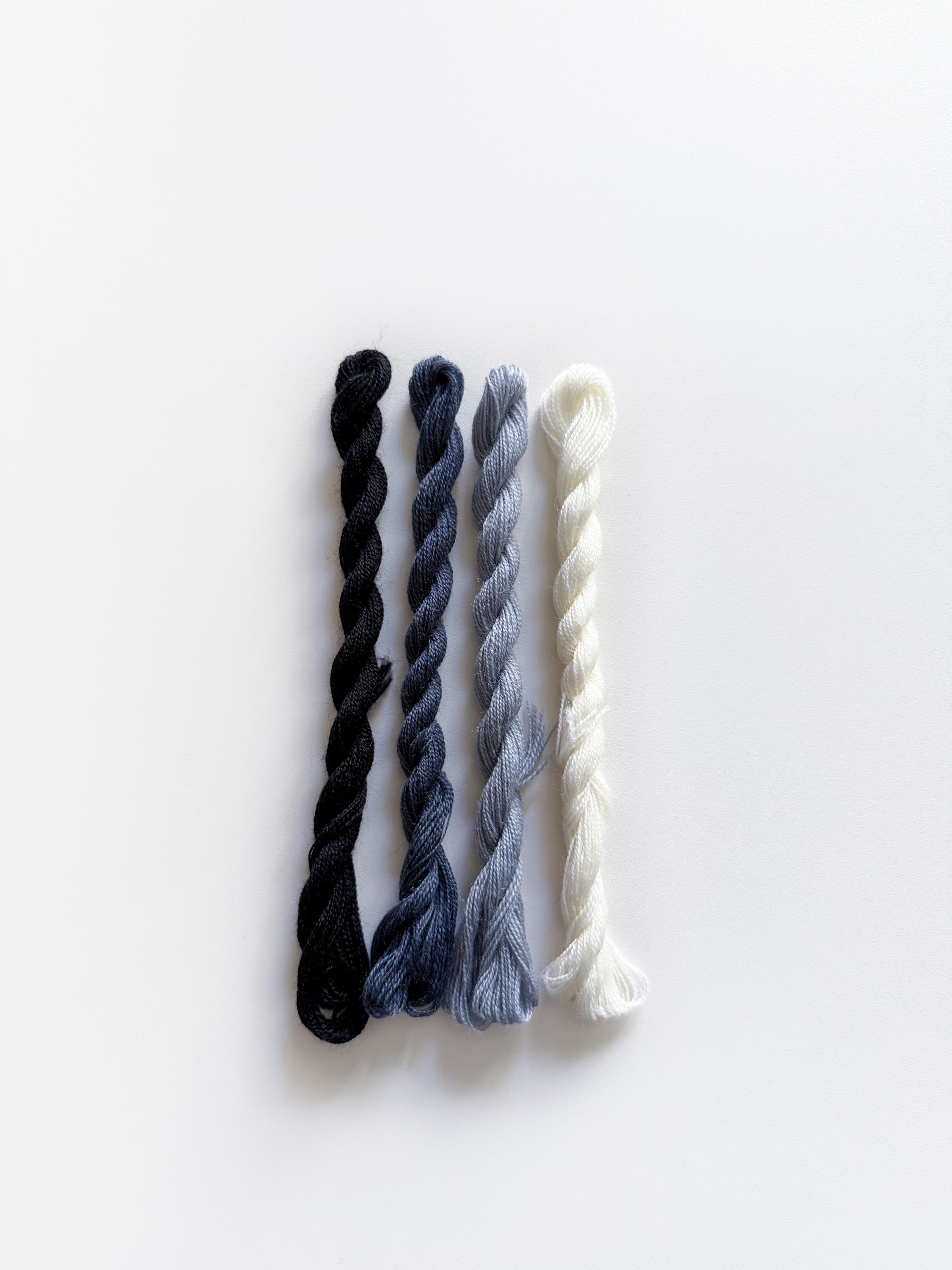 Uldbroderigarn | Grå farver